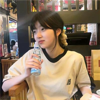 美女蛇岛求生